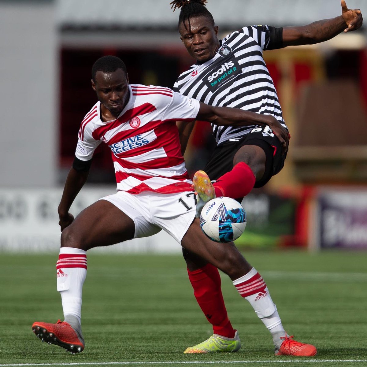 DefendLikeEze's tweet photo. Brilliant win, 3 points against Hamilton Accies, clean sheet as wellπ₯ π₯ ππΎππΎπͺπΎπͺπΎ! Cβmon Spiders!!πππ
.
#DefendLikeEze #QueensparkFC #scottishfootball #StephenEze #DoubleSix66 @queensparkfc @spflofficial @spfl_talks https://t.co/RXw10iHnb2