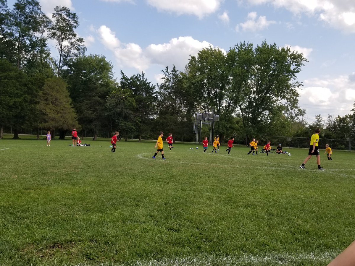OlixClass's tweet photo. Soccer Saturday for @ayerelementary kiddos! So fun to cheer on both teams! #ClassRivalry! @FHSchools https://t.co/Qzxx8ghSUw