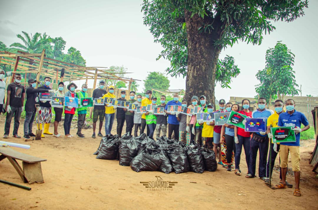 Rotaract9125NG's tweet photo. Rotaract Zone G in synergy with D9125 Partnered with DevTRAIN to carry out the ONE ZONE ONE MARKET CLEAN UP project by cleaning two markets, Wurukum and Akpehe markets, Makurdi Benue state.

#ImagineRotary
#RotaractD9125
#RotaractZoneG
#WorldCleanupDay 
#OneZoneOneMarketCleanUp https://t.co/9AL8BnZBAg
