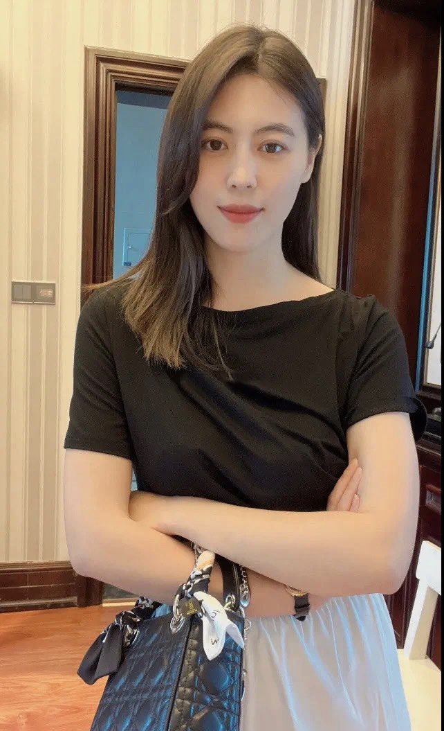 yebujimo1's tweet photo. 有种感觉叫俘获。美艳气质少妇，你心动了吗💓！ https://t.co/hrWHusV1pz