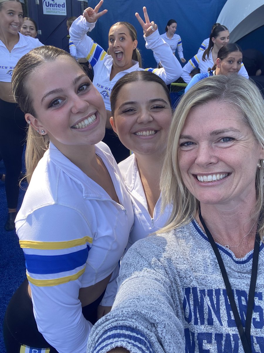 janlouisejones's tweet photo. What a great day watching the football game! ๐๐๐๐ I loved seeing so many of my students on the football field, on the dance team and in the marching band. To top it offโฆwe won! GO CHARGERS! #students #football @cthospitality @UNewHaven #supportyourstudents https://t.co/TWJeT23OsI