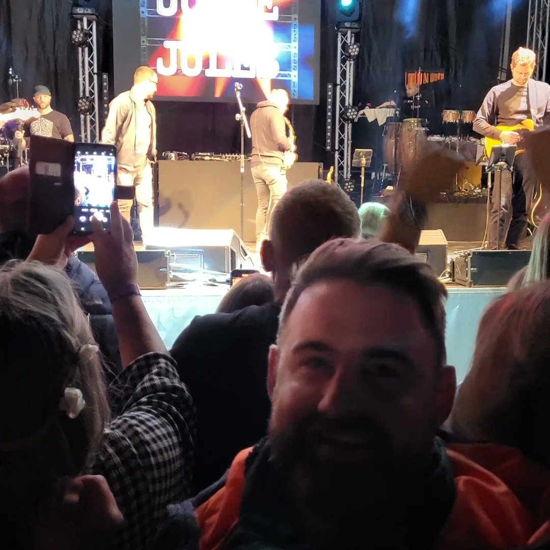 mjellames's tweet photo. Previously I've seen @RealJudgeJules at the Coach in Banbridge, The Kings Hall in Belfast, Lush in Portrush and Eden in Ibiza. Never in my wildest imagination would I ever envisage seeing one of my favourite DJs live in one of the poshest places in Doncaster #TFest #JudgeJules https://t.co/s9zrfYTN3f