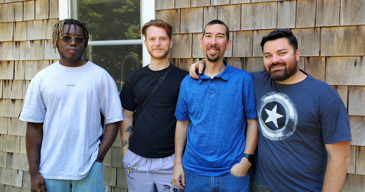 Cryptorment's tweet photo. Had a great time hanging out with the guys at Paul's house. The man can smoke some ribs! 🍖
Oh and #HappyBirthday Zach 🥳
#Affinity #AffinityBSC #ADAPT #ARMR #defi https://t.co/5X9KlLlKwL