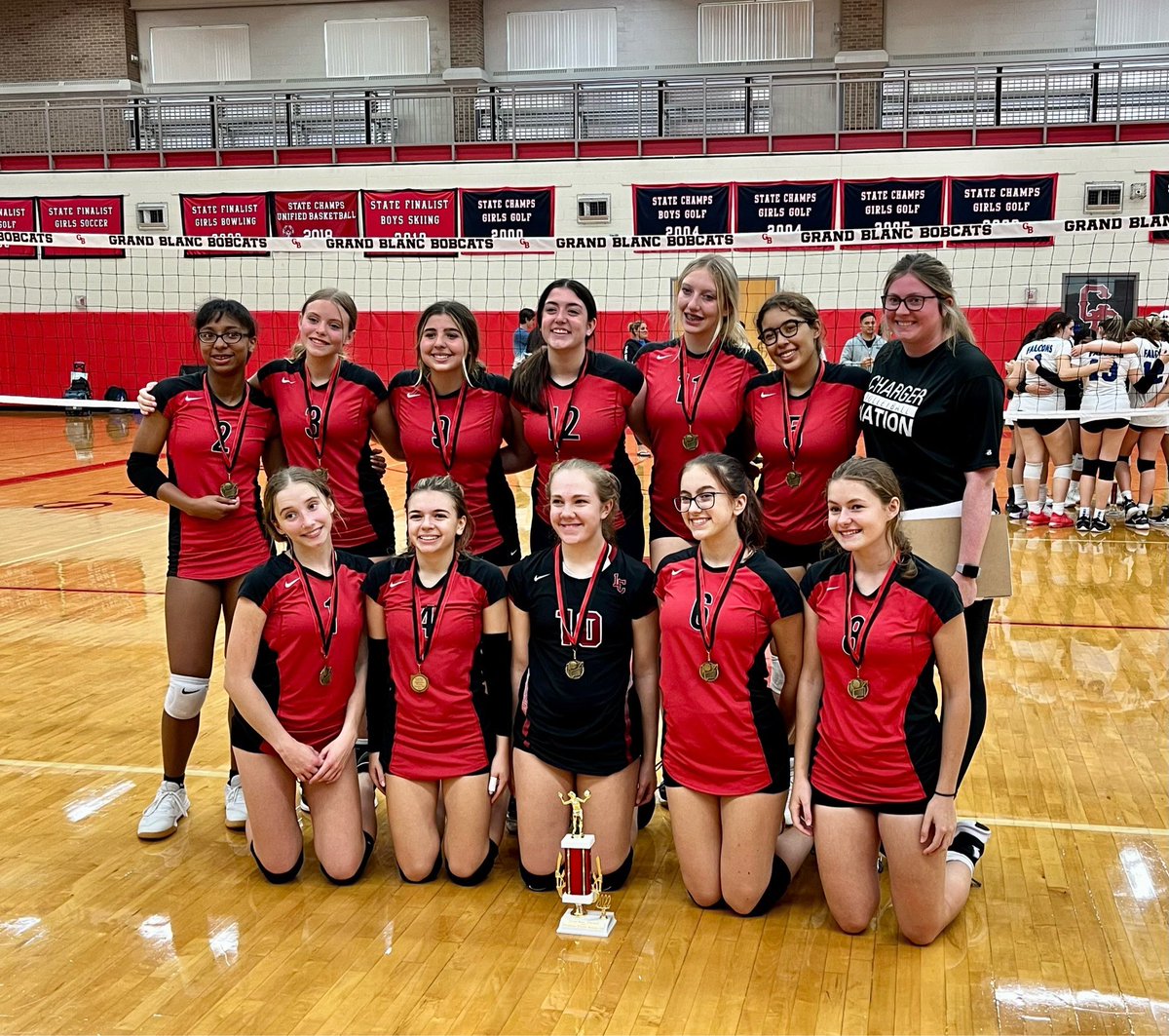 Congratulations to our freshman team for taking second place at the Grand Blanc tourney today! #ChargerNation ❤️🖤