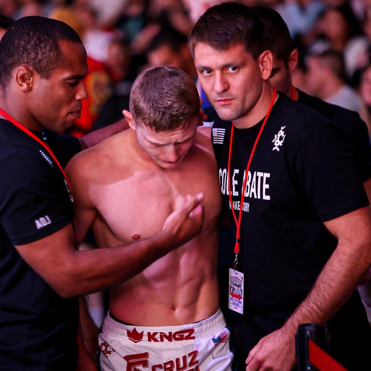 FloGrappling's tweet photo. Fabricio Andrey secures the Round 1 victory over AOJ’s teenage phenom Cole Abate. 💪 https://t.co/6yxSUoEuEC