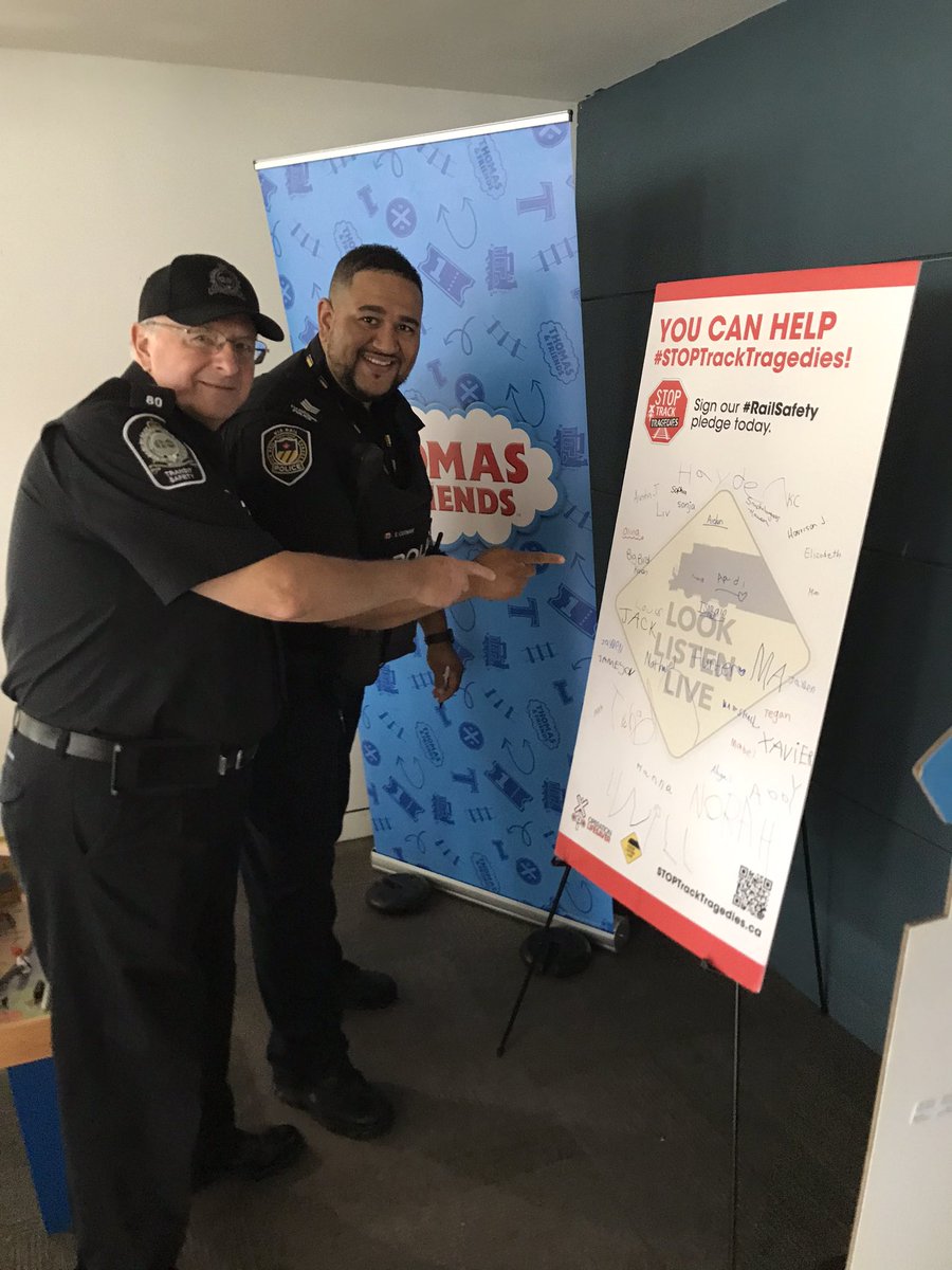 GOMohyla80's tweet photo. Great day today at the Thomas book launch at the Union Station Skywalk.  GO Bear was a hit as always. #RSW2022 @oplifesaver  @GOtransit @Mattel https://t.co/XUiJzUA3UC