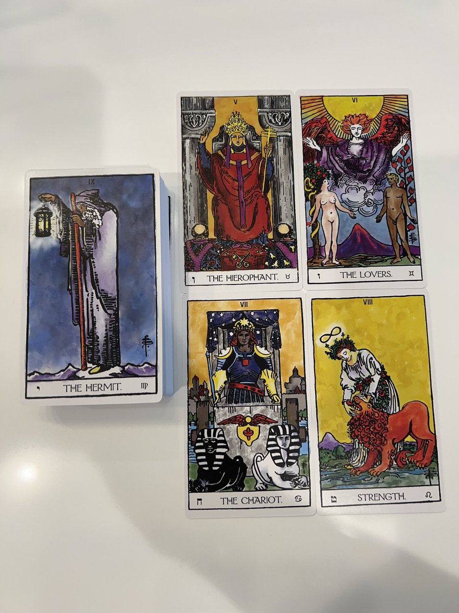 NasiosTarot's tweet photo. The Weiser Tarot. A fresh recoloring of a old time classic. https://t.co/R3c1sdkJkd