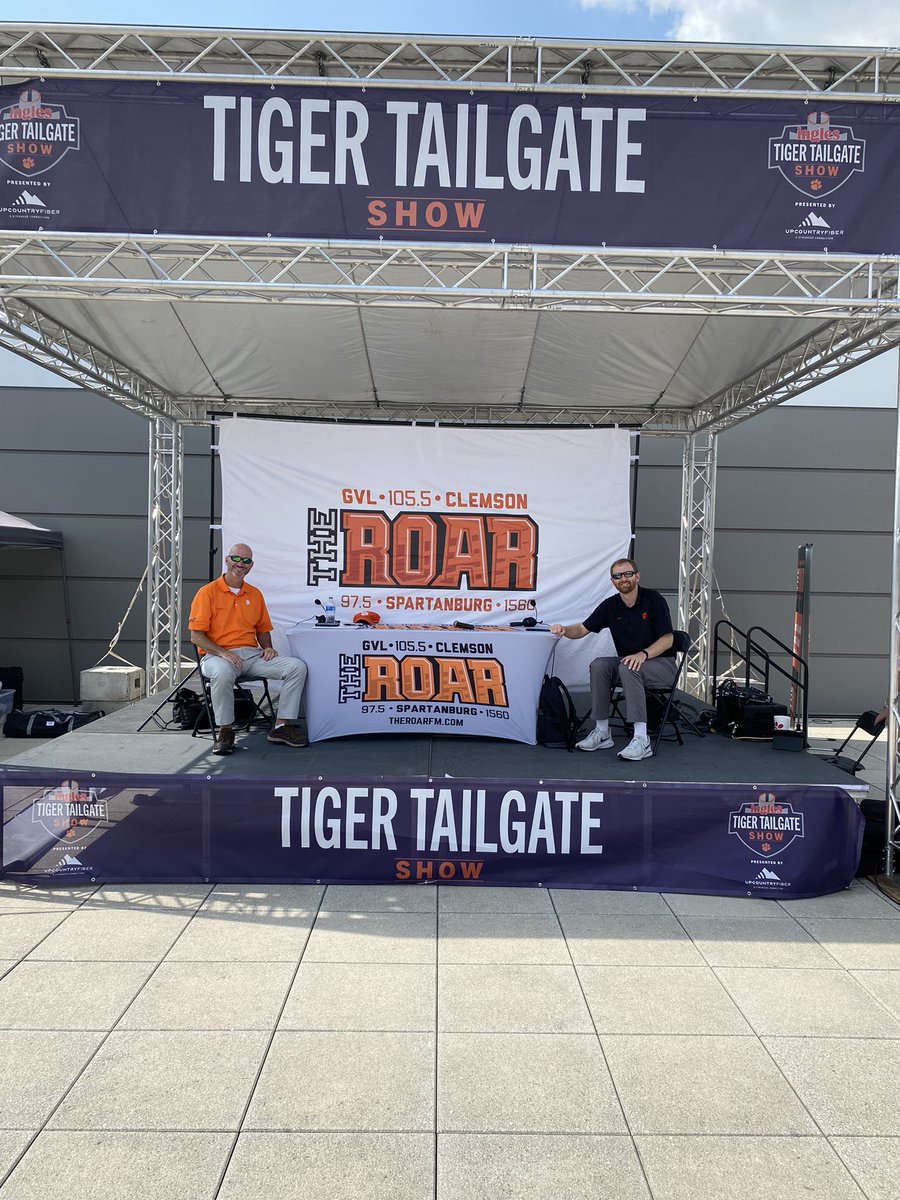 TheROARFM's tweet photo. The 257th consecutive Tiger Pregame show takes to the air at 2pm. Stop by Littlejohn and say hello! #bringfood #clemsonfootball https://t.co/CPo1SP6plZ