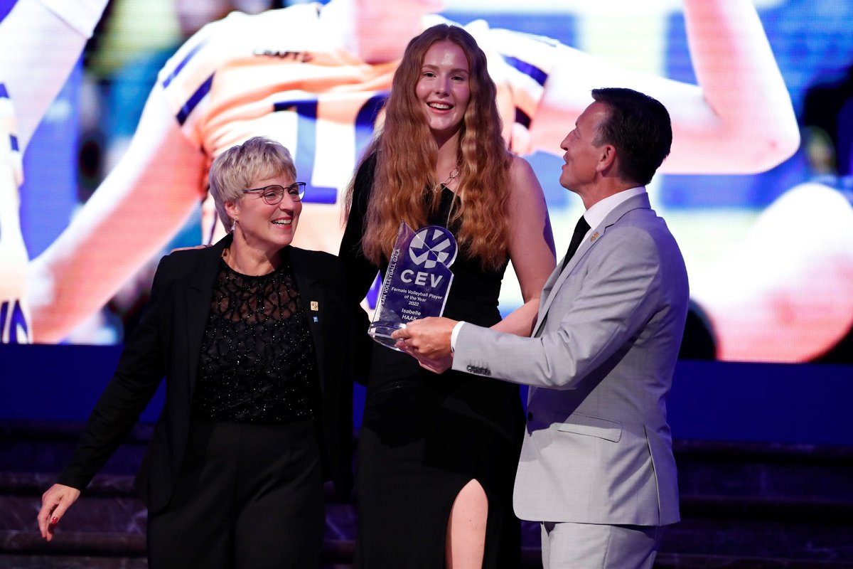 on Twitter ".CEVolleyball gives awards for 2022