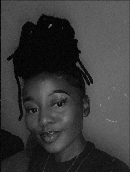 9909Chana's tweet photo. But first, let me take a selfie☺️ https://t.co/f5LG5HJj5T