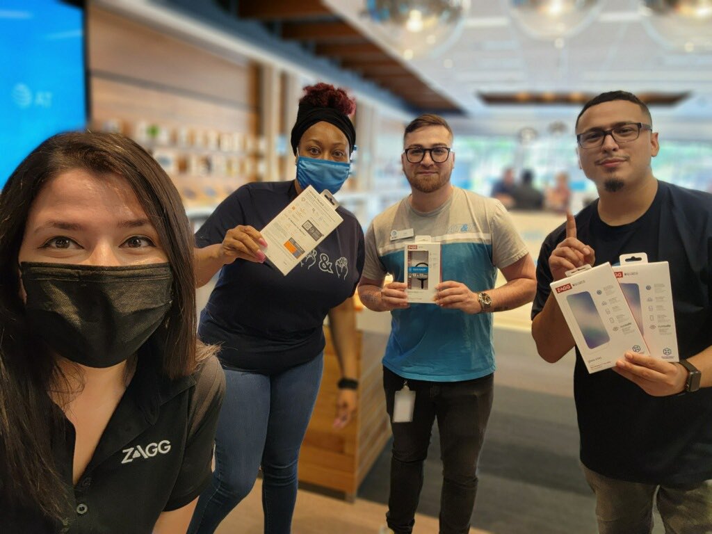 JSmthNTX's tweet image. Such an incredible visit with the wonderful @Maria_ZAGG!! Love the support from our retail vendors! @Angelinemiguel1 @TheRealJTNTX @ForteQiana1 @Rainey_5335 @dbustamante1210 #lifeatatt #AddyGang