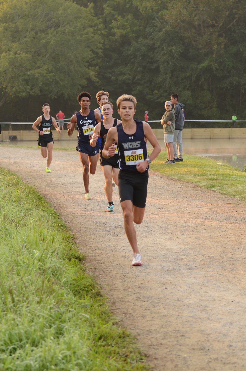 garrettolin's tweet photo. @MavericksTFXC RJ Gajan leading out the pack... and in 4th before the final turn.  Finished 1st.  Great Job! https://t.co/dxiOUcHp58
