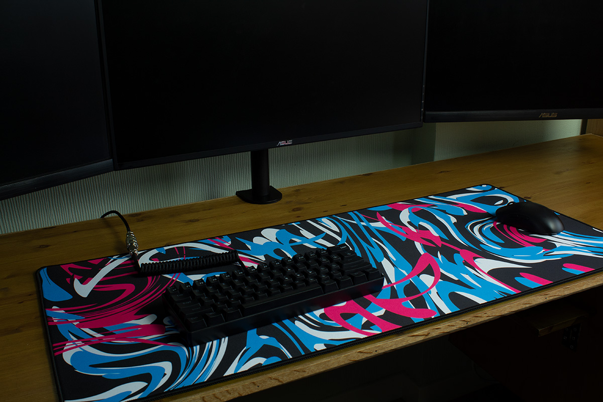 customkeycaps's tweet photo. Got 3 monitors? think you need a Cosmonaut mousepad too ;) 

Available at https://t.co/0oRi3loVIP

#padmouse #mousepads #mousepadgaming #mousepadcustom #CK https://t.co/J7cGyQohat