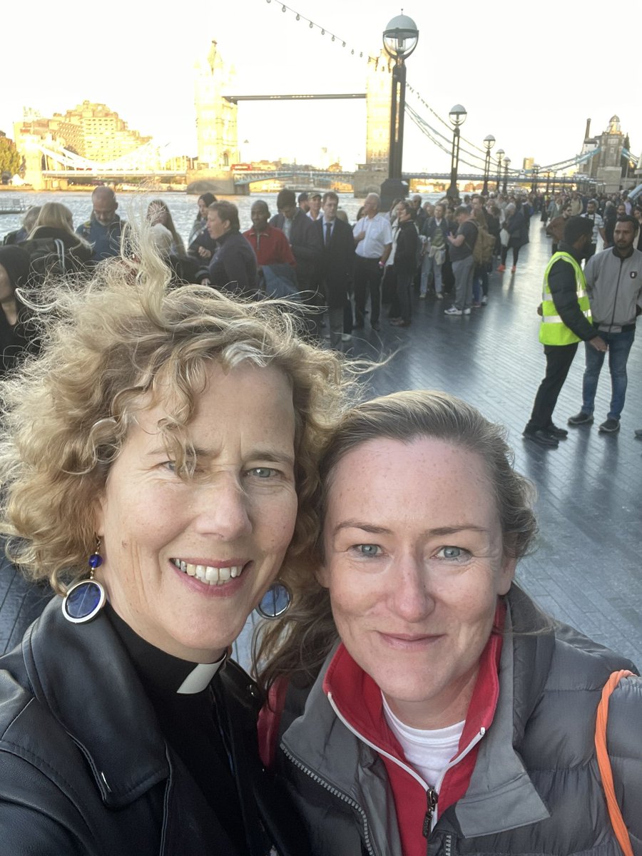 MargaretCave's tweet photo. Just had the privilege of some amazing encounters and conversations doing a shift on the #FaithTeam #Chaplaincy to #TheQueue from @Southwarkcathed hub with Lucy - bumped into several people I knew and some lovely police officers from #Durham https://t.co/H1ptK3hLAQ