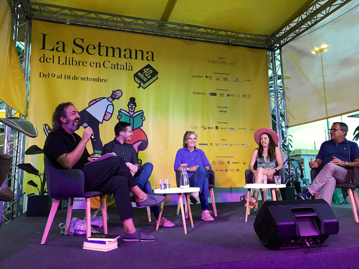 no tothom té una dona <a href="/MargaNadal/">Marga</a> que està presentant el seu llibre #videsregalades a la setmana del llibre en català@setmanallibrecatala