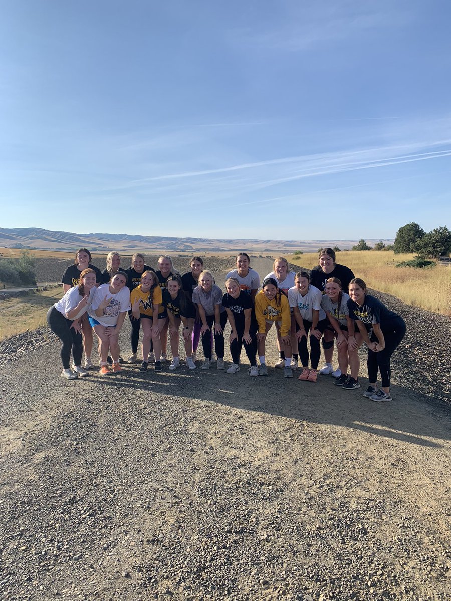 Warrior SB getting after it this morning with a trail run followed by a team breakfast! #dubsup #willrun4food