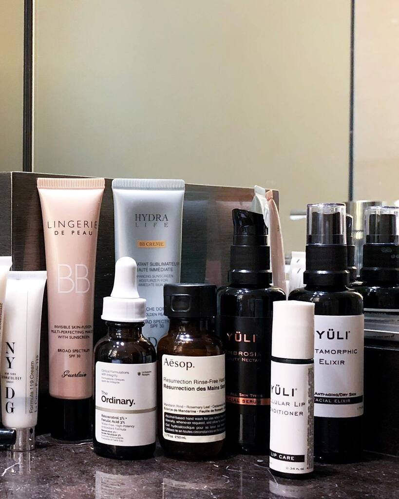 YULIskincare's tweet photo. Travel Top Shelf by @garconsworld // Only the essentials with Ambrosia Beauty Nectar, Cellular Lip Conditioner, and Metamorphic Elixir. https://t.co/yVjvxKjuKs https://t.co/9Vj2gWnOKM