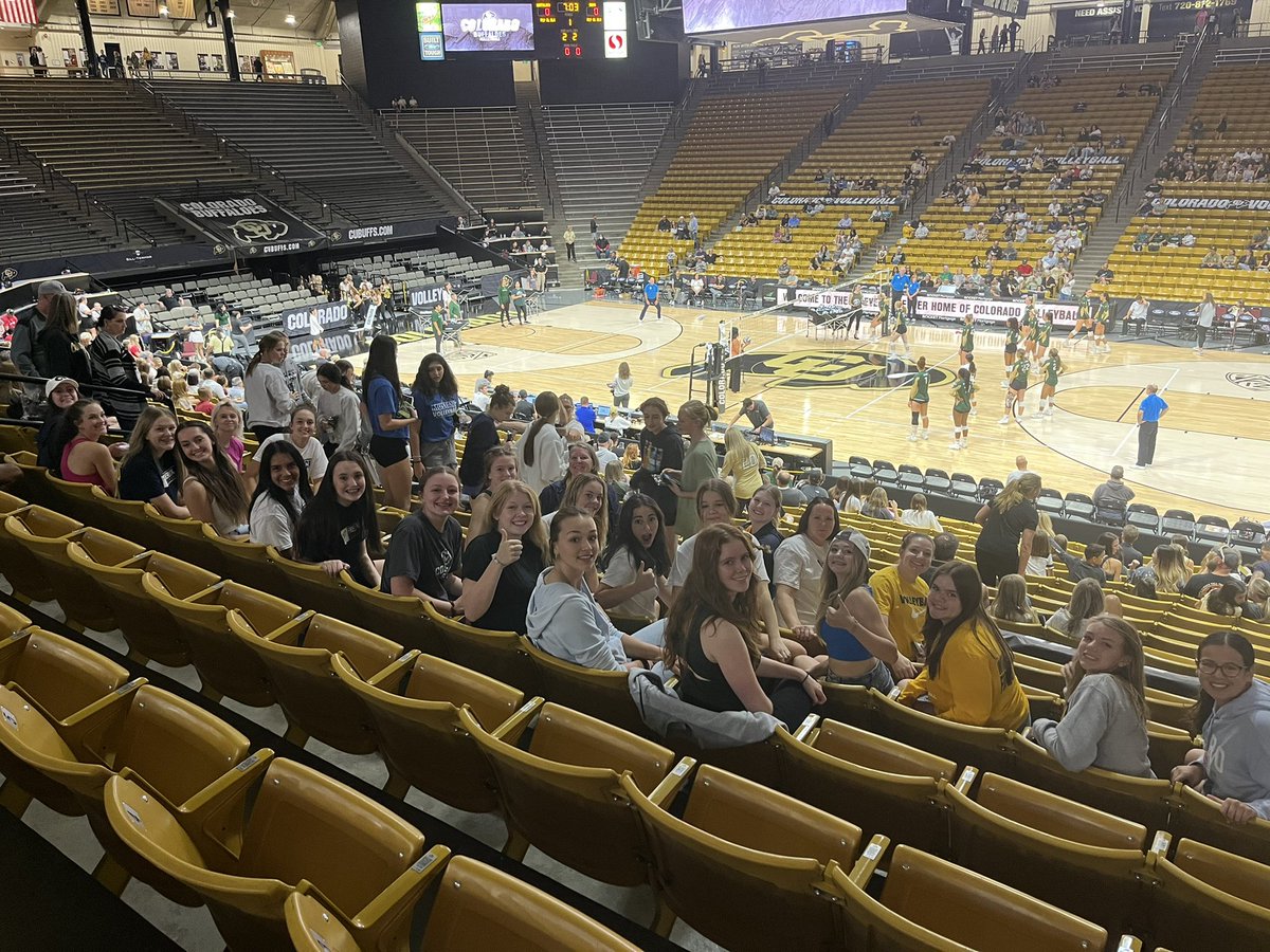 FHS Girls Volleyball tweet media