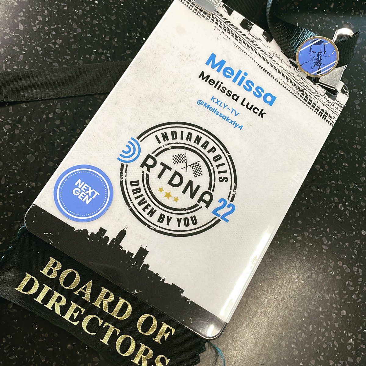 MelissaKXLY4's tweet photo. Heading home after a rewarding and challenging #RTDNA22. I hope you know how much your newsroom leaders care and want to do more for our communities and for you. Proud to represent the great PNW on the @RTDNA board for a second year. https://t.co/WJKYzxY5PT