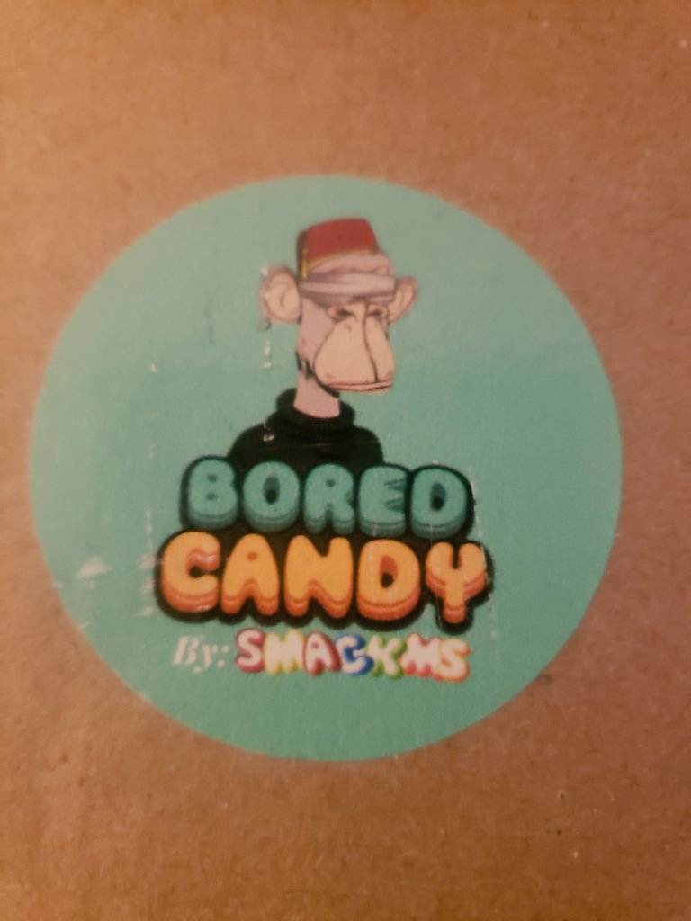 etaTsemaJ's tweet photo. Got some extra samplers with the shipment! @TheBoredCandy @BoredApeYC https://t.co/TsELXcFXjo