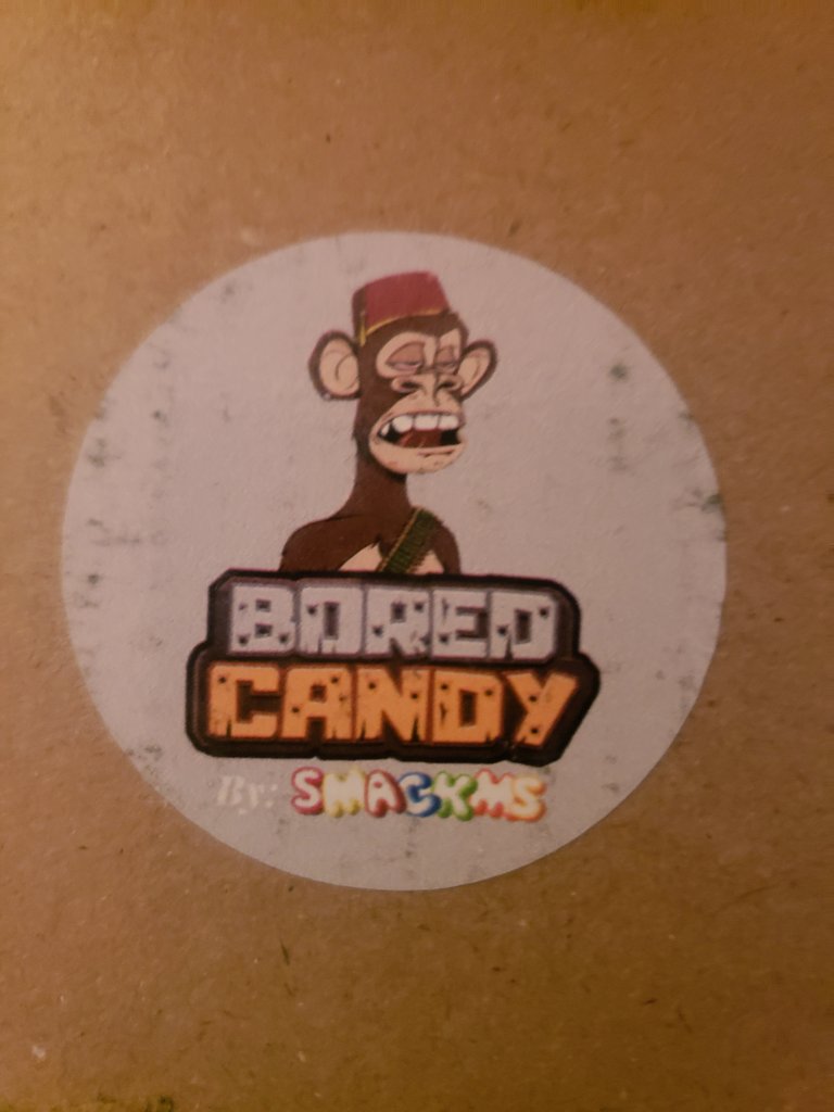 etaTsemaJ's tweet photo. Got some extra samplers with the shipment! @TheBoredCandy @BoredApeYC https://t.co/TsELXcFXjo