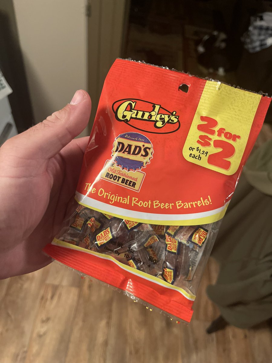 Praeliator_6's tweet image. 12 mile hike yesterday. 2100ft elevation gain. Also What I used to fuel the 4.5 hour hike. #EliteNutrition