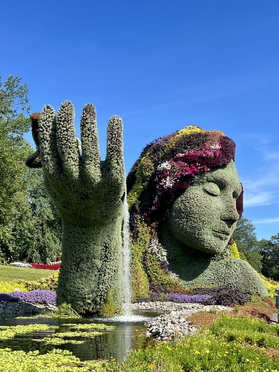 JulienTOPPAN's tweet photo. Exposition @Mosaicultures 2022 à @villequebec jusqu’au 10 octobre: Il était une fois…la Terre 🌍 au Parc-du-Bois-de-Coulonge https://t.co/0AB4jqaBvc