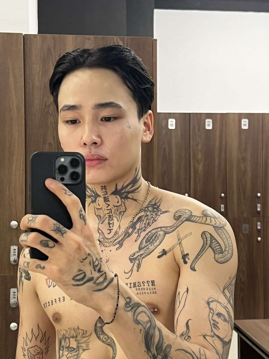 Hoshinx1's tweet photo. I like gym 🤤 https://t.co/TWFqTwaTXc