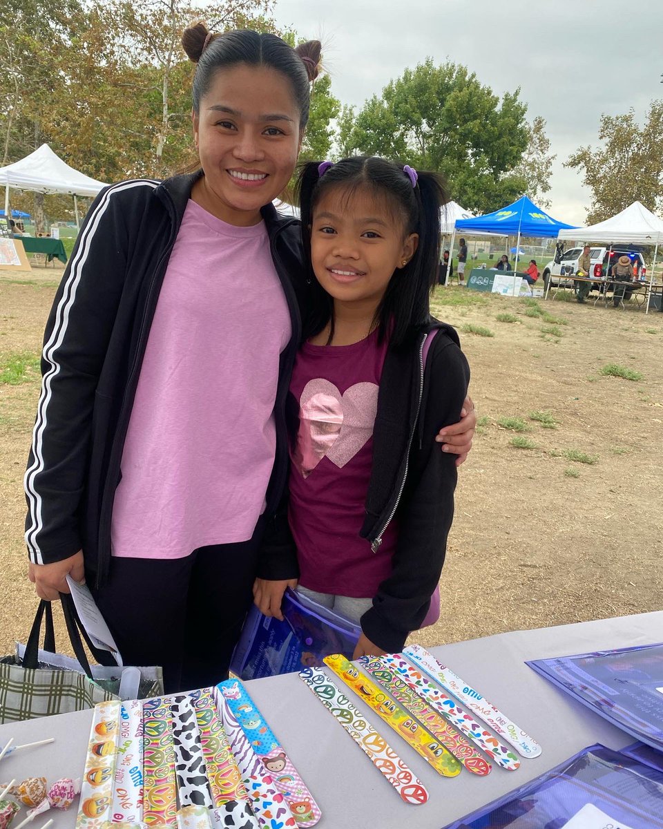 Glassell Park Los Feliz Community of Schools (@gplfcos) on Twitter photo Unidos por NELA Community Resources Fair! Great to see our families and link them to resources within our community! <a href="/lausd_ldc/">LD Central-ARCHIVE</a> <a href="/LASchools/">Los Angeles Unified</a> <a href="/FrancesBaez10/">Frances Baez</a> <a href="/Jackie4LAkids/">Jackie Goldberg, LAUSD Board President</a> @boarddistrict2 <a href="/SotomayorMagnet/">Sotomayor Arts and Sciences Magnet</a> Unidos por NELA Community Resources Fair! Great to see our families and link them to resources within our community! <a href="/lausd_ldc/">LD Central-ARCHIVE</a> <a href="/LASchools/">Los Angeles Unified</a> <a href="/FrancesBaez10/">Frances Baez</a> <a href="/Jackie4LAkids/">Jackie Goldberg, LAUSD Board President</a> @boarddistrict2 <a href="/SotomayorMagnet/">Sotomayor Arts and Sciences Magnet</a>