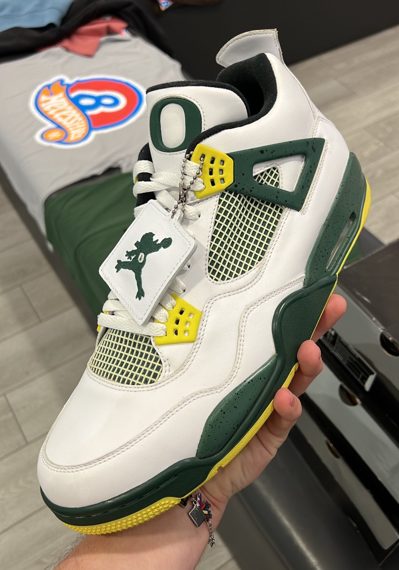 duckman jordan 4