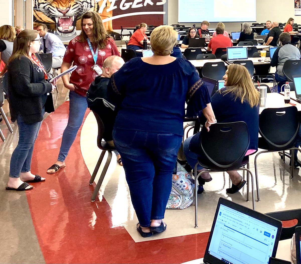 eesinnovation's tweet photo. We were at Princeton High School this week w/ middle &amp; high school teachers focusing on instructional relevance. We love opportunities to have a variety of grades in one room to scale important topics across multiple levels within the district. @DstnHrrsn @PCHSTigers @PrCMSTigers https://t.co/zvJdcRgoom