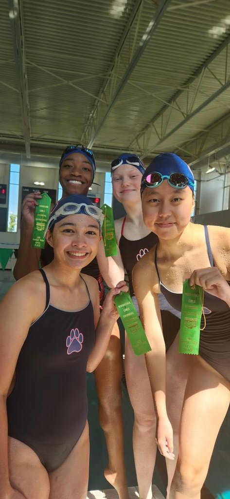 Varsity 200 free relay of Danielle Akinosho, Jenny Lee, Nora Bestor and Karlah Adorni take 5th!  Great swims girls! @Cougar_Polo @thebickuscave https://t.co/xjaXIV9ZjX
