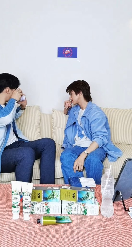 Rak_Na_OhmFluke's tweet photo. #OFbyOF 🥰💙
#WedYLIVExOhmFluke https://t.co/e9WyXsLlmP