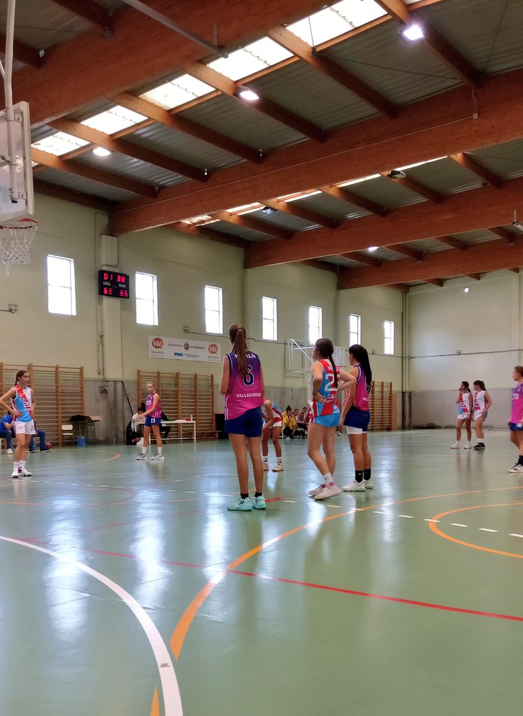 sanidubasket's tweet photo. Termina el segundo enfrentamiento del día contra club de #Ponferrada, equipo Cadete.
@cduvalladolid 75
@CB625Ponferrada 36
#CDU #UVA #Valladolid #Baloncesto #BaloncestoFemenino #CDUCantera #UniversidadValladolid #LigaFemenina #CadFemCyl #SentimientoCDU https://t.co/o7hN6DJRX3