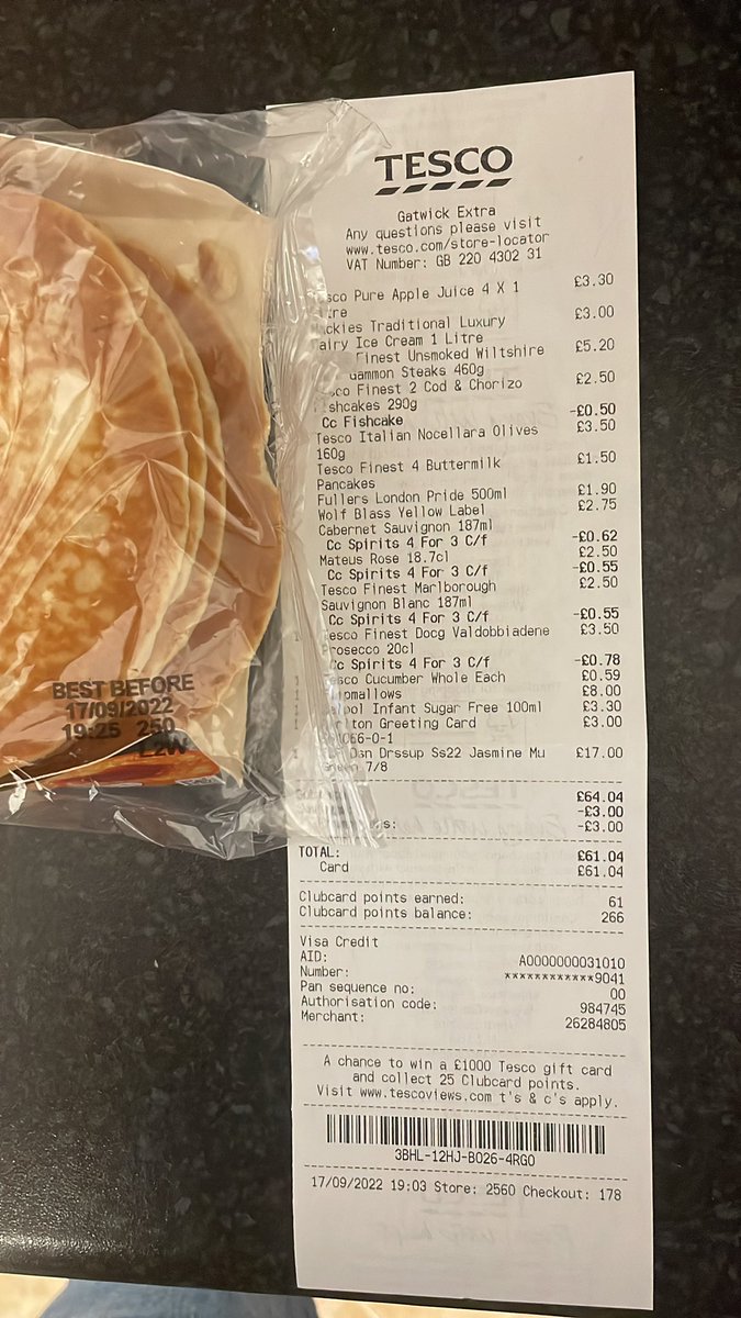 DavidOram_'s tweet photo. @Tesco Hi Tesco - just got back from the shop and realised these pancakes run out today! Assume they should have been yellow stickered but paid full price! https://t.co/I0hRJGN7Uk