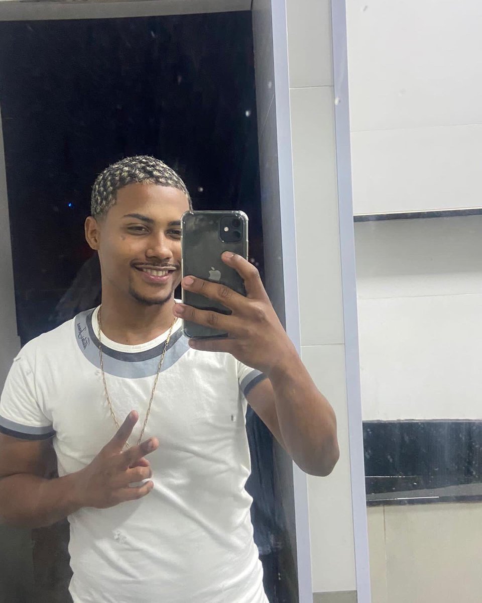 robertywil's tweet photo. Sem legenda pra não causar polêmica 🤫 https://t.co/qmXqjG5jNS