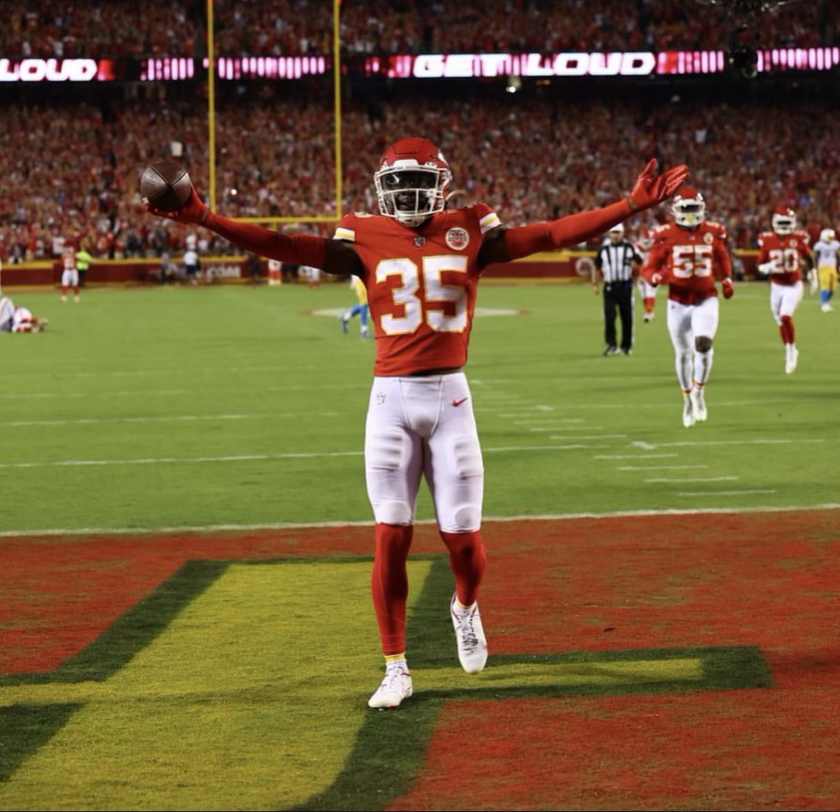 Happy birthday young ⭐️ <a href="/JaylenWatson12/">Wat’s Island🏝</a>