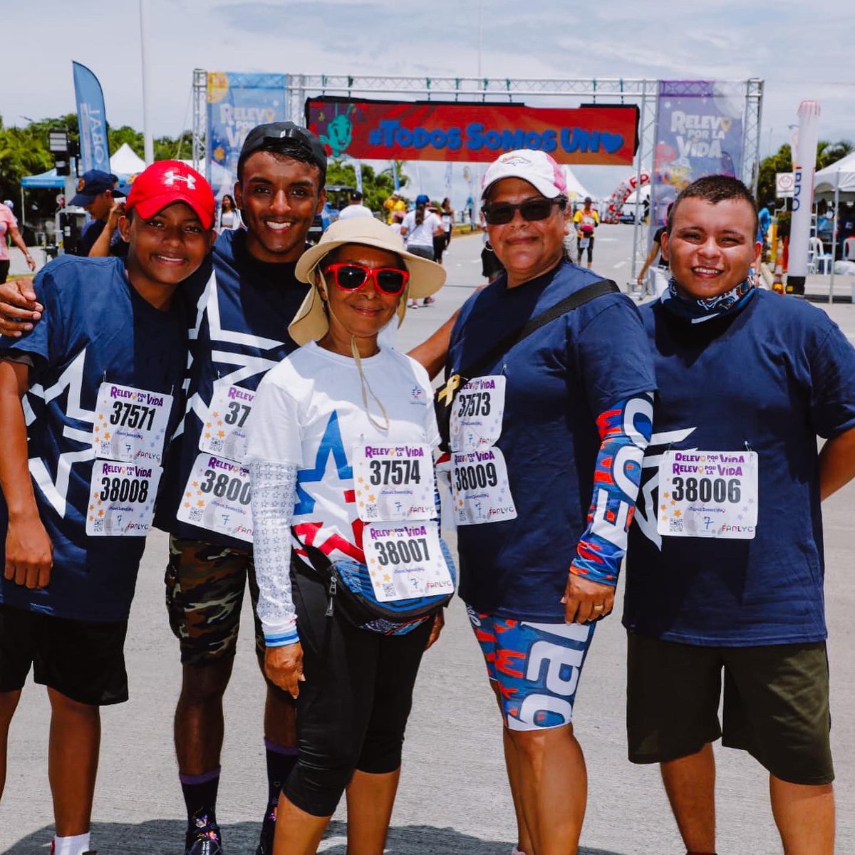 canaldepanama's tweet photo. 💫Estamos juntos en #RelevoPTY por la vida de @fanlyc dándolo todo hoy sábado 17 y mañana domingo 18 de septiembre. 🏃♀️🚴♂️Caminemos juntos kilómetros de amor para enfrentar al cáncer infantil. #JuntosSomosPanamá https://t.co/8REyzRG2kM