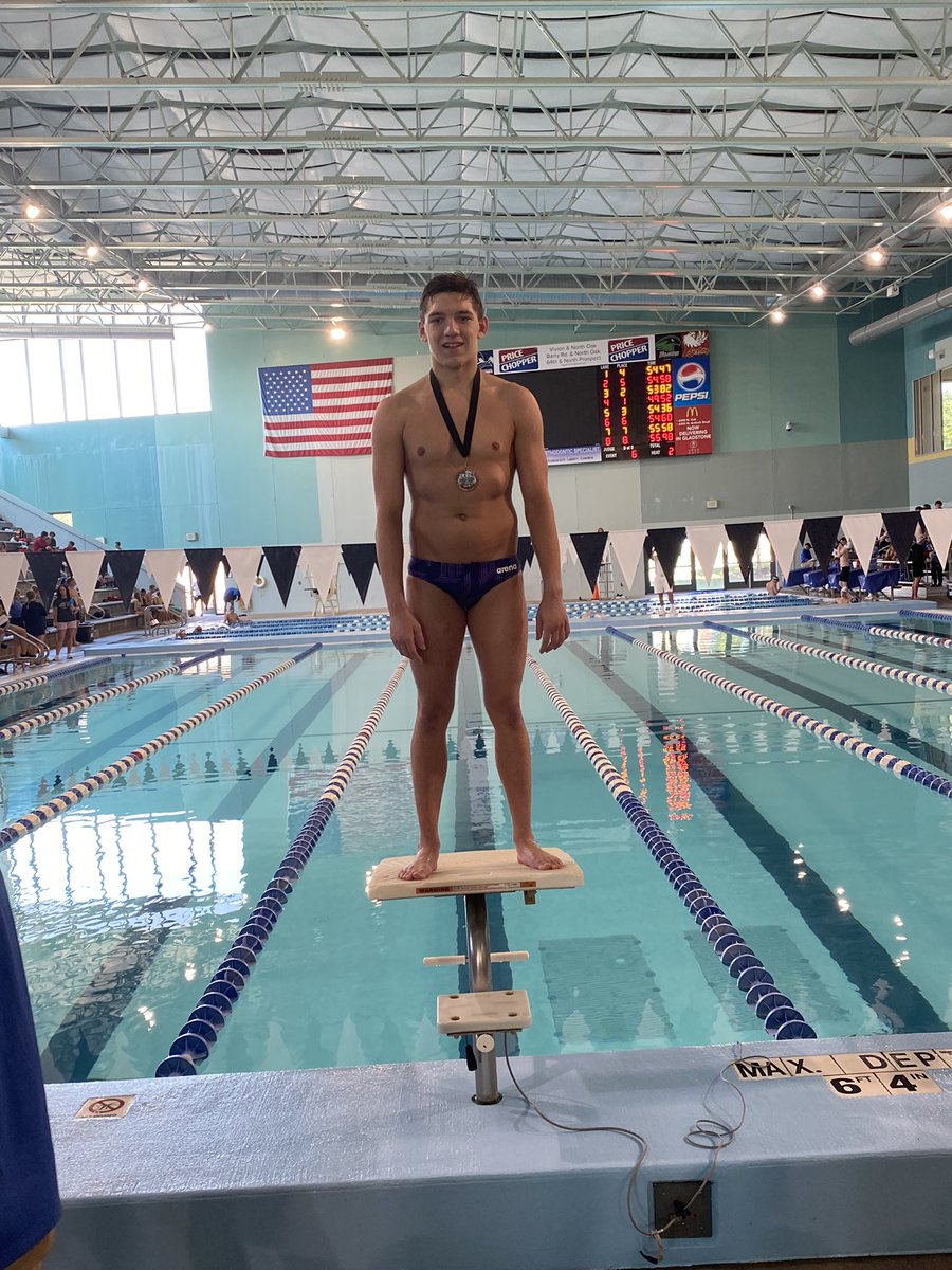 phsouthswimdive's tweet photo. 100 Fly Finals:
Alex Briggs 3rd, Derek Long 4th and Roman Lewis 5th #southswim #event6 #nkcinvite https://t.co/oPHl4HTIzd