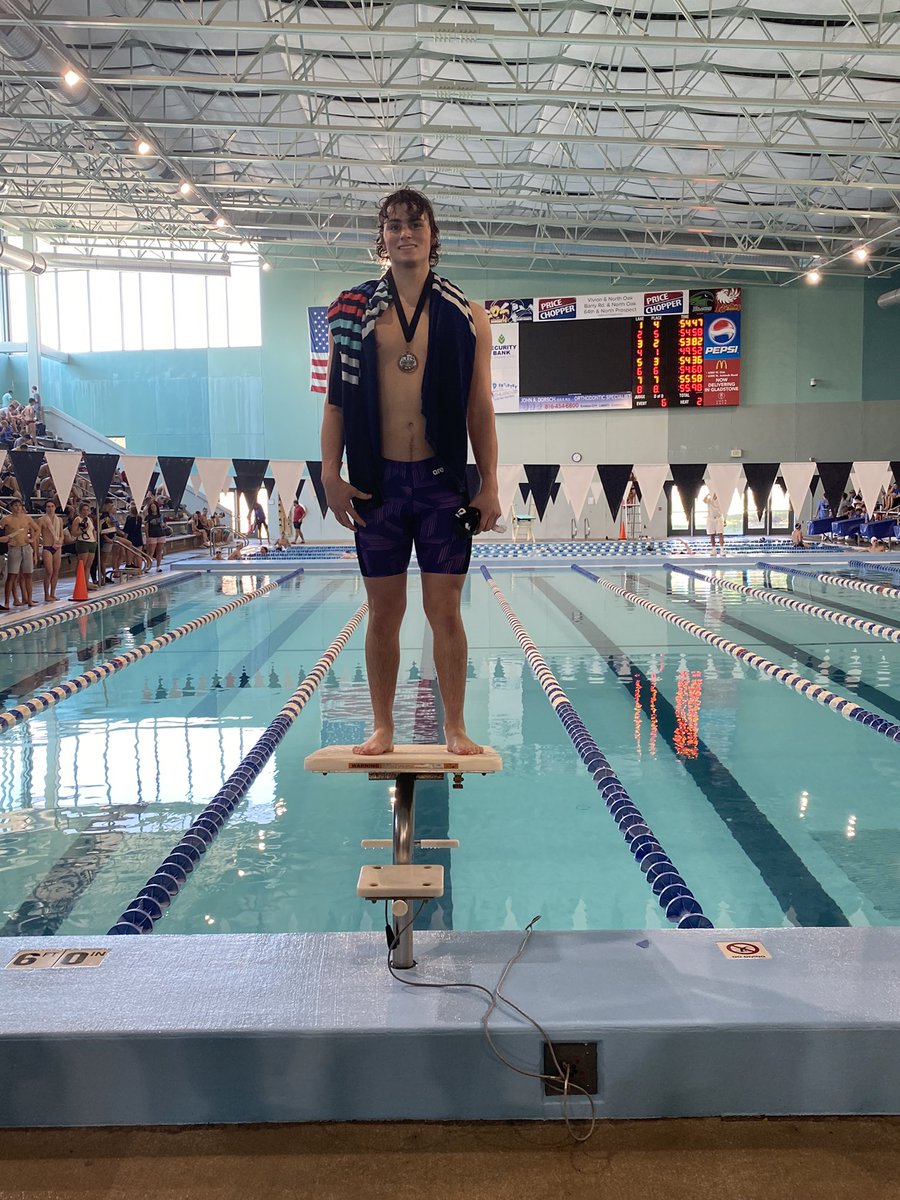 phsouthswimdive's tweet photo. 100 Fly Finals:
Alex Briggs 3rd, Derek Long 4th and Roman Lewis 5th #southswim #event6 #nkcinvite https://t.co/oPHl4HTIzd