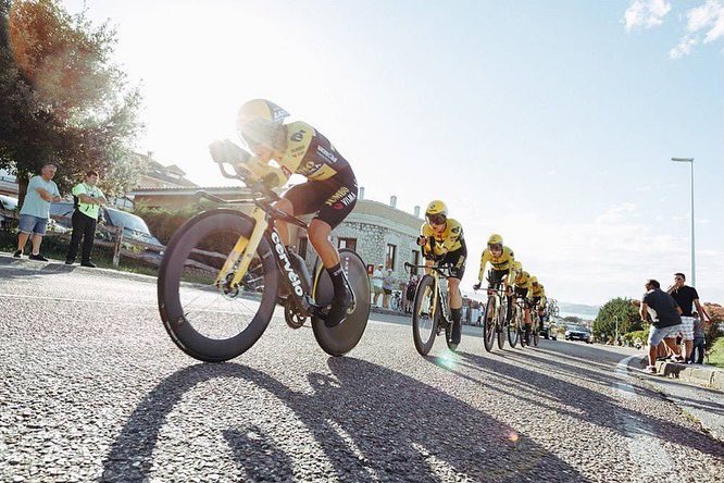 Mijn eerste grote ronde is een feit! Super gave ervaring om de Vuelta in Madrid te mogen finishen. Laatste dag nog mee gesprongen met de kopgroep, mooie ervaring wat naar meer smaakt!

Ik wil m’n ploeggenootjes en de hardwerkende stafleden bedanken voor een geweldige week