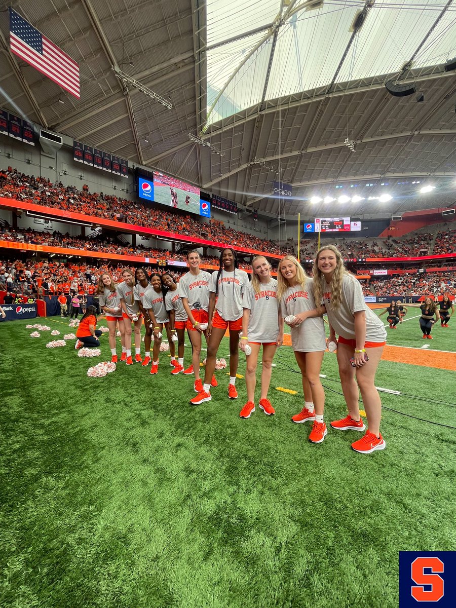 CuseVB's tweet photo. Nothing like a Saturday in The Dome 🤩 https://t.co/dqR01zTs7l