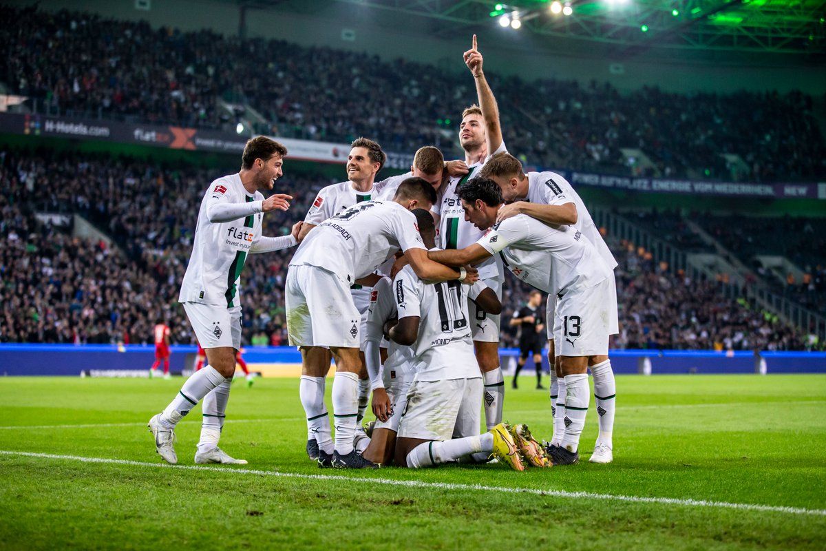 borussia's tweet photo. Chris fühlt es komplett ☝🥳 https://t.co/NsQkVOtqCU