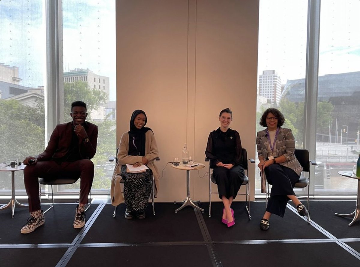 fjcf_ca's tweet photo. Notre présidente @MargueriteTolg et notre vice-présidente @ClaudyaLeclerc ont fièrement représentées la jeunesse au premier forum national sur le masculinisme et la francophobie de @AFFCfemmes #equitealhorizon #frcan https://t.co/IOi9Wj3dTd