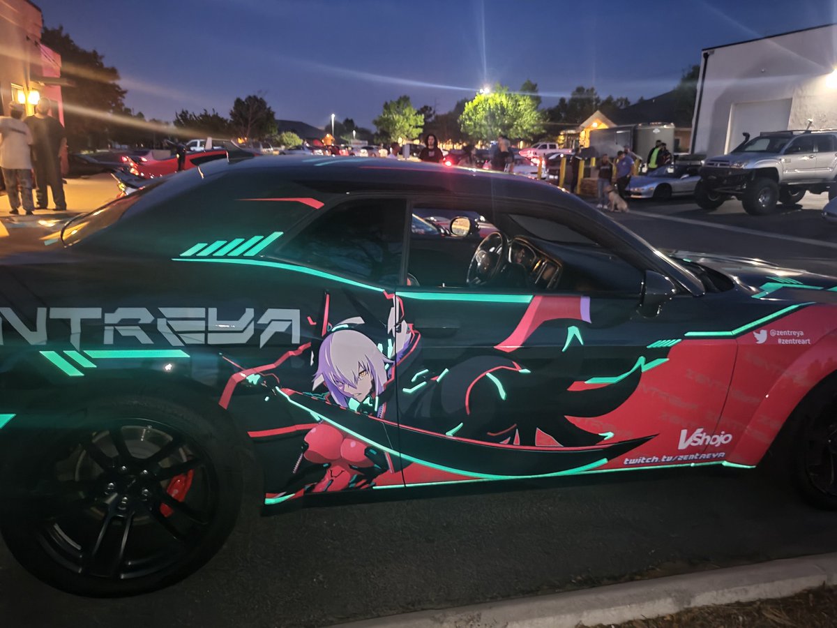 deaxiou's tweet photo. First shots of the ZentRedeye finally on the road! Thanks again to all the people who helped! Make sure to follow @lars_neupien who did the artwork, @heliocchi for the design, StickerStatus who did the wrap, and especially @zentreya for being the best toaster! #zentreart https://t.co/Qs6C0n8pmw