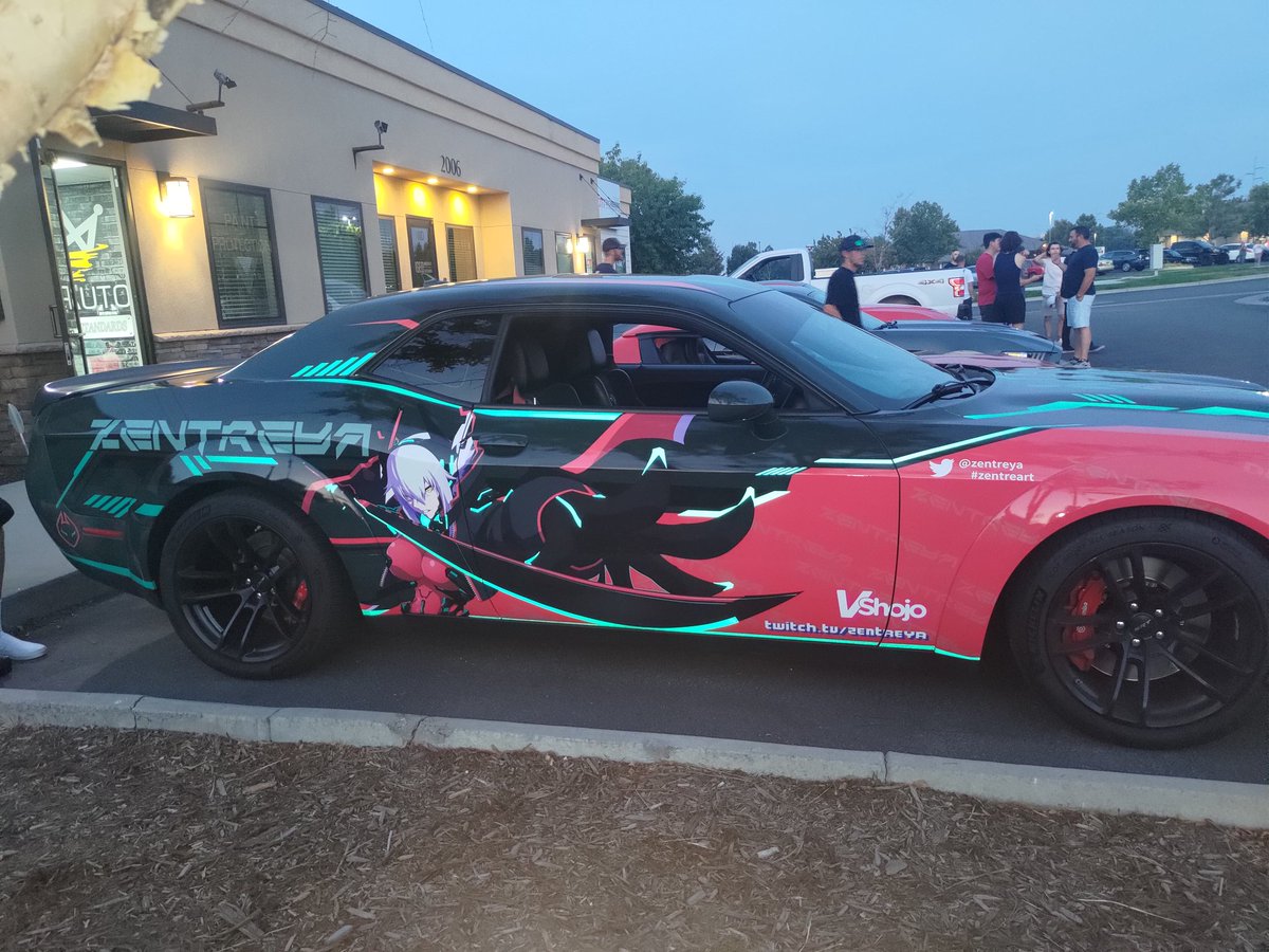 deaxiou's tweet photo. First shots of the ZentRedeye finally on the road! Thanks again to all the people who helped! Make sure to follow @lars_neupien who did the artwork, @heliocchi for the design, StickerStatus who did the wrap, and especially @zentreya for being the best toaster! #zentreart https://t.co/Qs6C0n8pmw