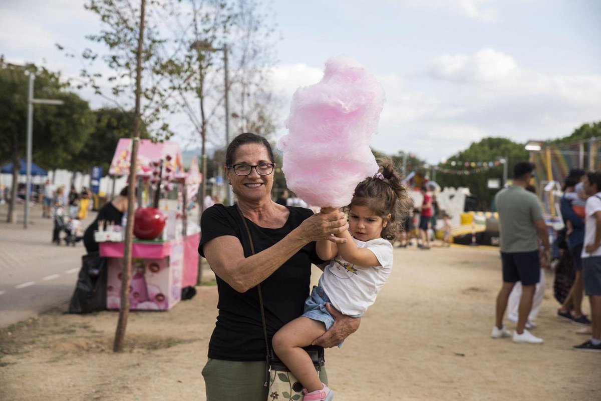 📷 FOTOS | Els infants, protagonistes del segon dia de Festa Major a <a href="/Volpelleres/">Associació de Veïns del Barri de #Volpelleres</a>  totsantcugat.cat/actualitat/soc…