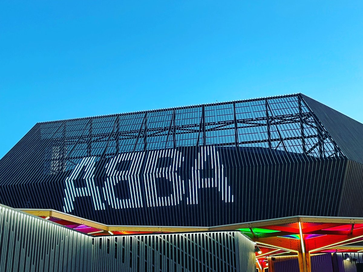 YesRobb's tweet image. Excited for @abbavoyage this evening. 🙂🕺🪩🇸🇪 #abbavoyage #abba #london #dancingqueen