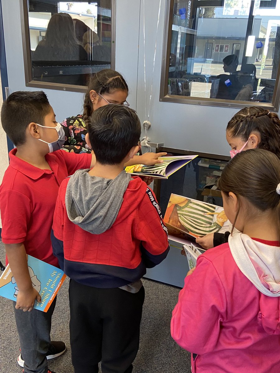 Amy Burns tweet media