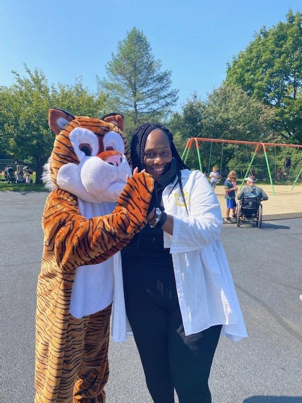 Jessica Torres-Maheia (@principaljes) on Twitter photo RW Picnic was a success! Thank you to the PTA & RW community for the incredible day! Shout-out to principal I.A. Dr.Crawford! <a href="/CrawfordRwap/">Kimberly Crawford-RWPrincipal</a> <a href="/Ridgeway_WP/">Ridgeway Elementary</a> <a href="/DrJosephRicca/">WPCSDSuper</a> RW Picnic was a success! Thank you to the PTA & RW community for the incredible day! Shout-out to principal I.A. Dr.Crawford! <a href="/CrawfordRwap/">Kimberly Crawford-RWPrincipal</a> <a href="/Ridgeway_WP/">Ridgeway Elementary</a> <a href="/DrJosephRicca/">WPCSDSuper</a>